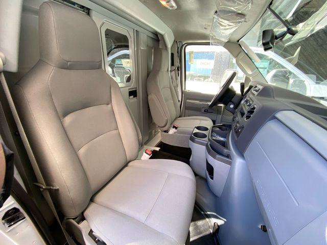 2025 Ford E-350 Cutaway Base
