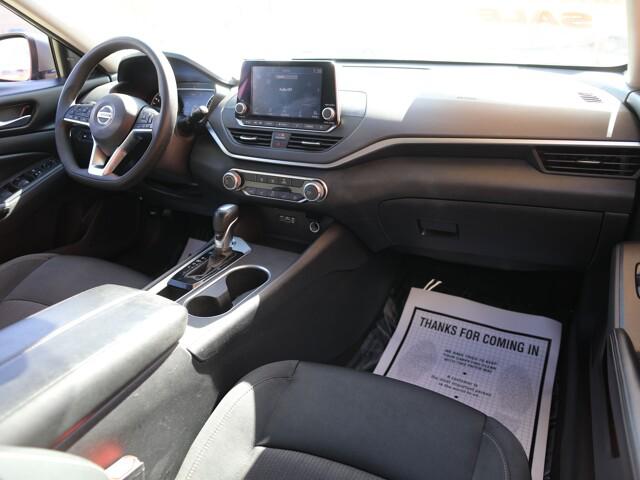 2022 Nissan Altima SV FWD