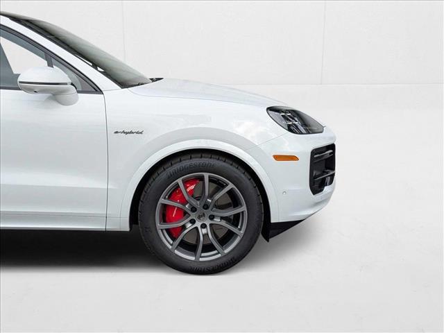 2025 Porsche Cayenne Turbo E-Hybrid