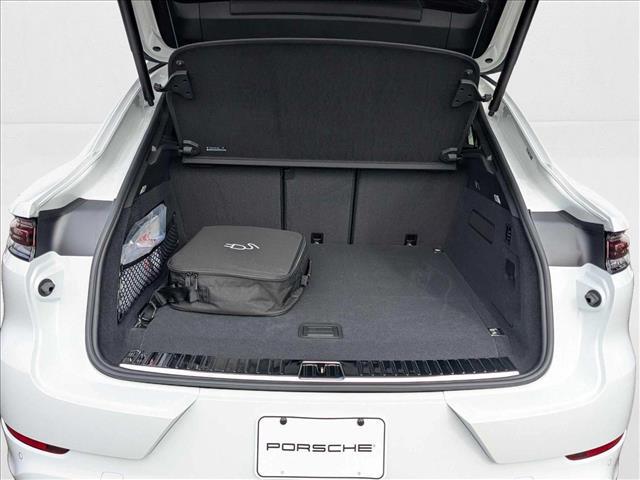 2025 Porsche Cayenne Turbo E-Hybrid
