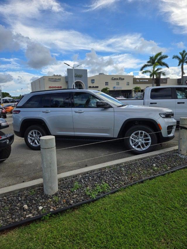 2025 Jeep Grand Cherokee GRAND CHEROKEE LAREDO X 4X4 2025 Jeep Grand Cherokee GRAND CHEROKEE LAREDO X 4X4