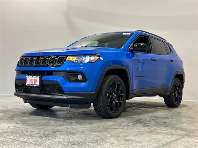 2025 Jeep Compass COMPASS LATITUDE 4X4