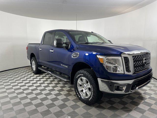 2017 Nissan TITAN