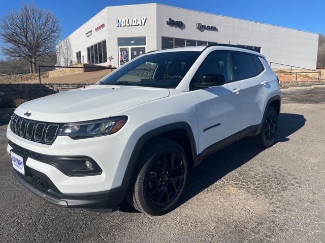 2025 Jeep Compass COMPASS LATITUDE 4X4