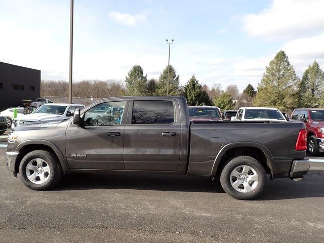 2025 RAM Ram 1500 RAM 1500 BIG HORN CREW CAB 4X4 64 BOX