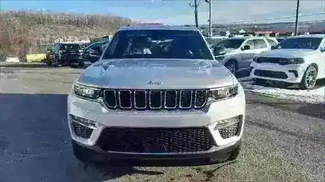 2025 Jeep Grand Cherokee GRAND CHEROKEE LIMITED 4X4