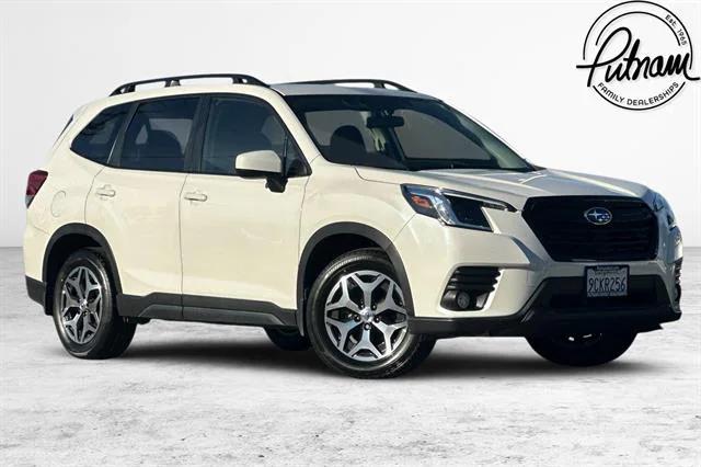 2022 Subaru Forester Premium