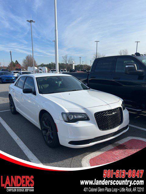 2022 Chrysler 300 Touring