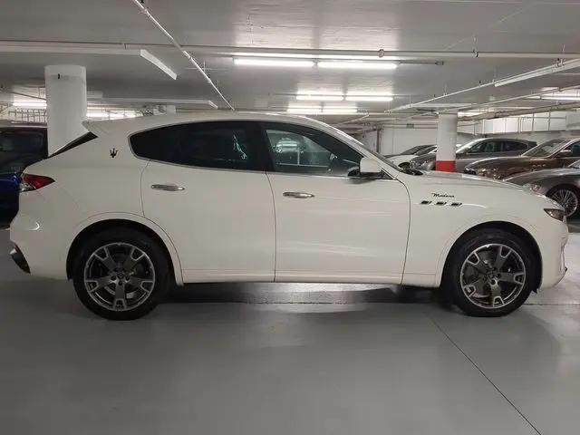 2022 Maserati Levante Modena