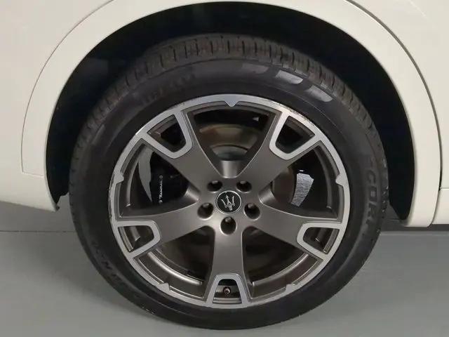 2022 Maserati Levante Modena