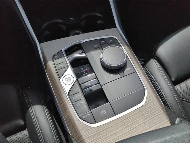 2025 BMW 3 Series 330i xDrive Sedan