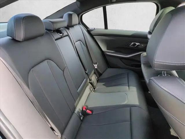 2025 BMW 3 Series 330i xDrive Sedan