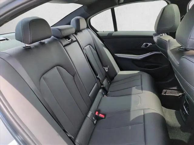 2025 BMW 3 Series 330i xDrive Sedan