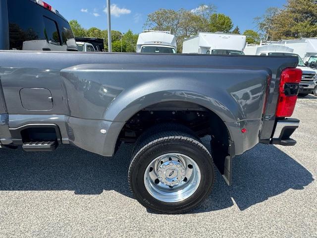 2023 Ford F-450 LARIAT