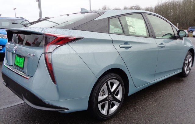 2017 Toyota Prius Three Touring