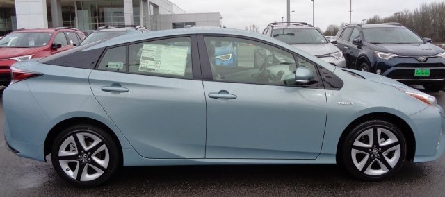 2017 Toyota Prius Three Touring