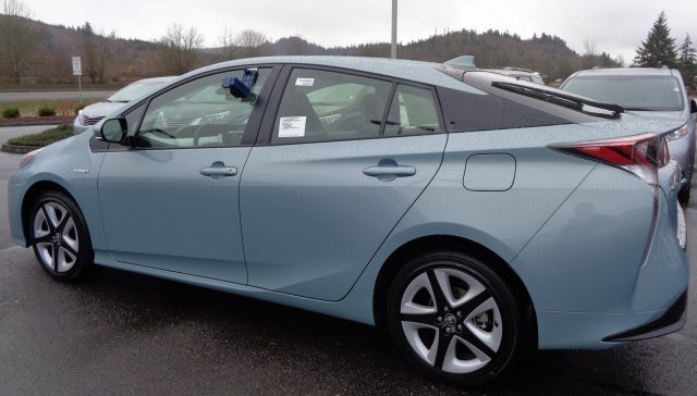 2017 Toyota Prius Three Touring