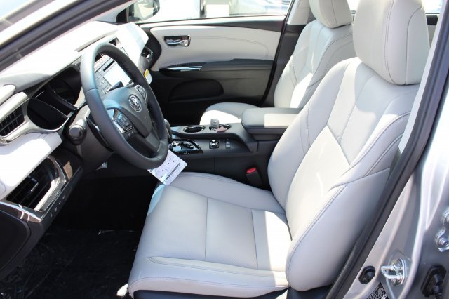 2017 Toyota Avalon (Natl)