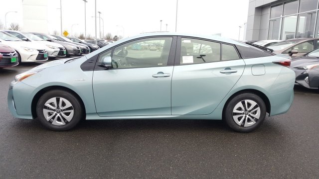 2017 Toyota Prius Three
