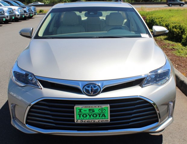 2018 Toyota Avalon Hybrid (Natl)