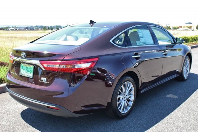 2018 Toyota Avalon Hybrid (Natl)