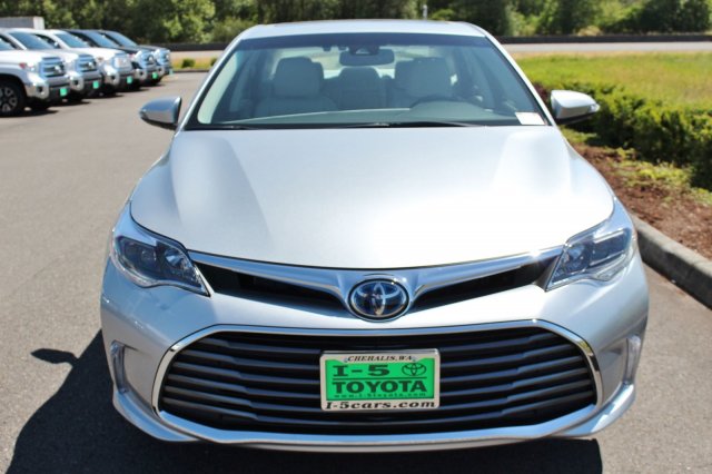 2018 Toyota Avalon Hybrid (Natl)