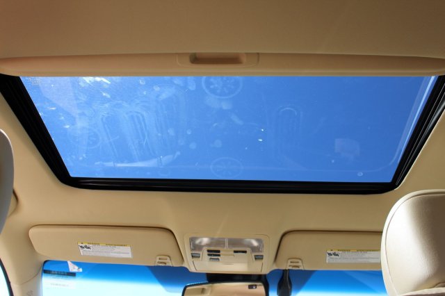 2018 Toyota Avalon Hybrid (Natl)