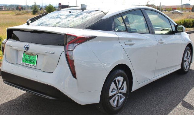 2017 Toyota Prius Two