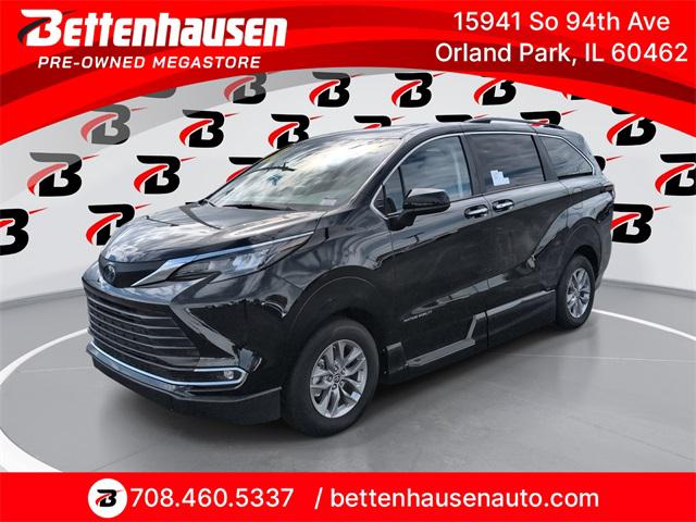 2024 Toyota Sienna XLE