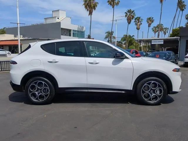 2025 Alfa Romeo Tonale Hybrid EAWD