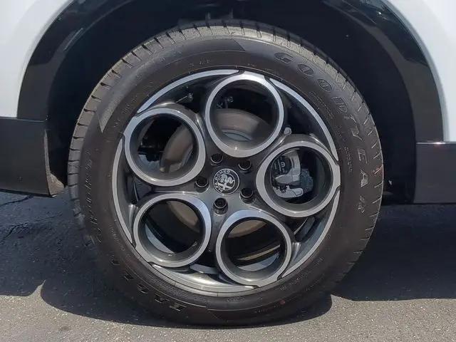 2025 Alfa Romeo Tonale Hybrid EAWD