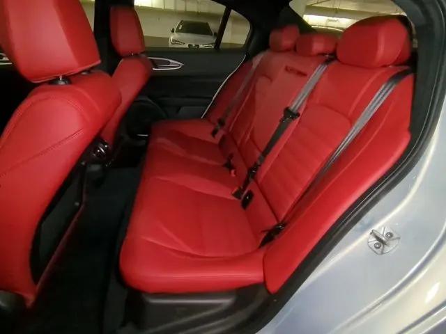 2025 Alfa Romeo Giulia RWD