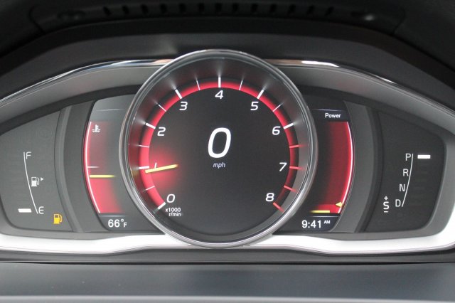 2016 Volvo V60 T5 Drive-E Premier