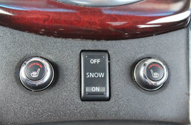 2012 INFINITI G37 x
