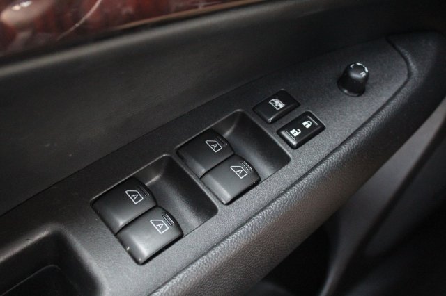 2012 INFINITI G37 x