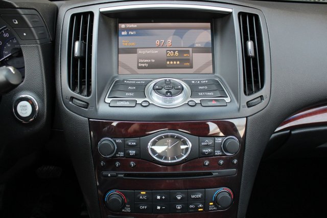 2012 INFINITI G37 x