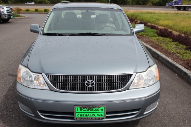 2000 Toyota Avalon 4dr Sdn