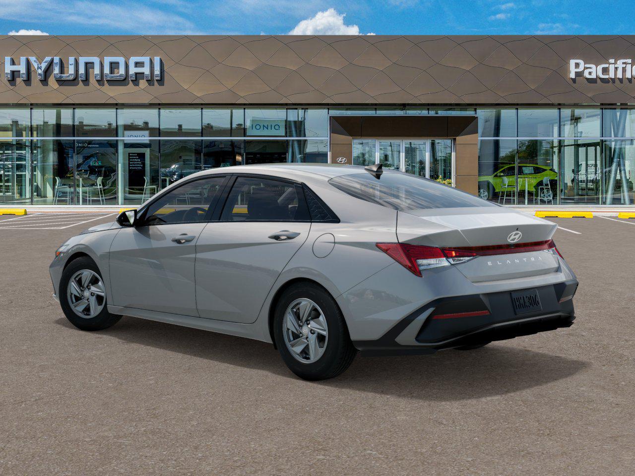2025 Hyundai Elantra SE photo 5