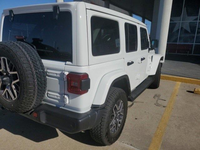 2024 Jeep Wrangler 4-Door Sahara 4x4