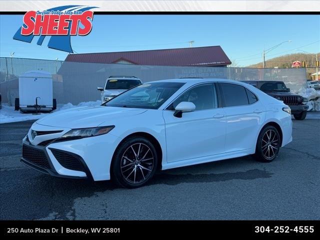 2023 Toyota Camry SE Nightshade Edition