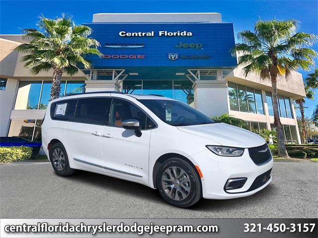 2025 Chrysler Pacifica Hybrid PACIFICA PLUG-IN HYBRID PINNACLE