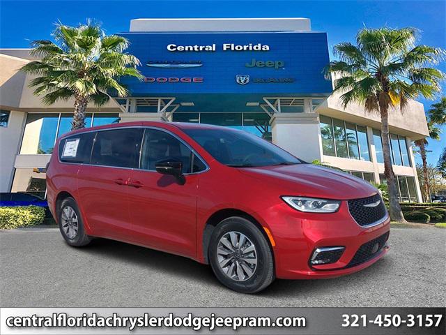 2025 Chrysler Pacifica Hybrid PACIFICA PLUG-IN HYBRID SELECT