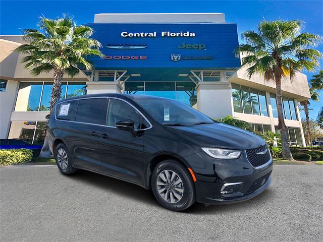 2025 Chrysler Pacifica Hybrid PACIFICA PLUG-IN HYBRID SELECT