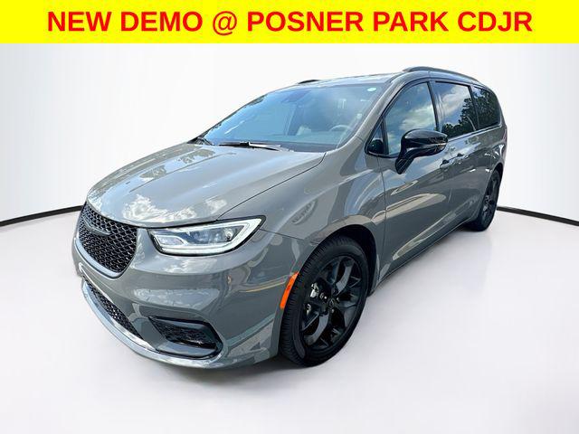 2025 Chrysler Pacifica PACIFICA LIMITED