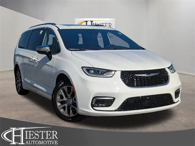 2025 Chrysler Pacifica Hybrid PACIFICA PLUG-IN HYBRID PINNACLE