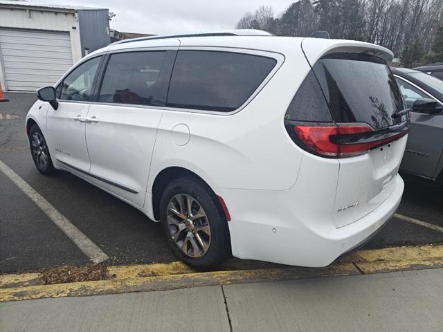 2025 Chrysler Pacifica Hybrid PACIFICA PLUG-IN HYBRID PINNACLE