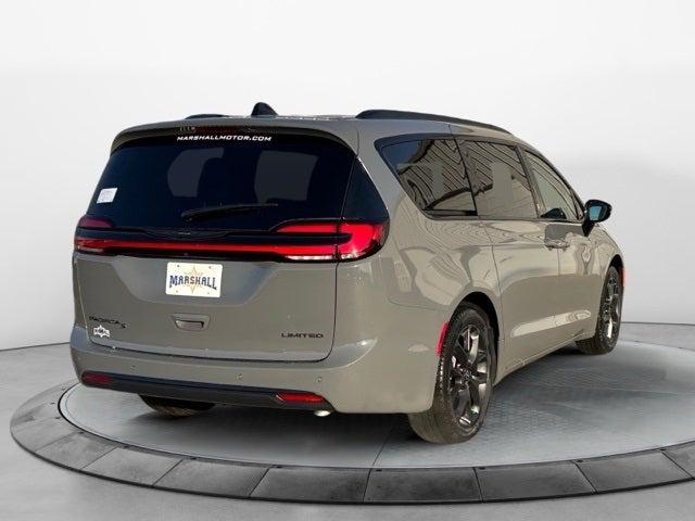 2025 Chrysler Pacifica PACIFICA LIMITED
