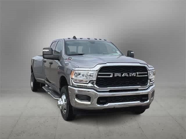 2024 RAM Ram 3500 RAM 3500 TRADESMAN CREW CAB 4X4 8 BOX