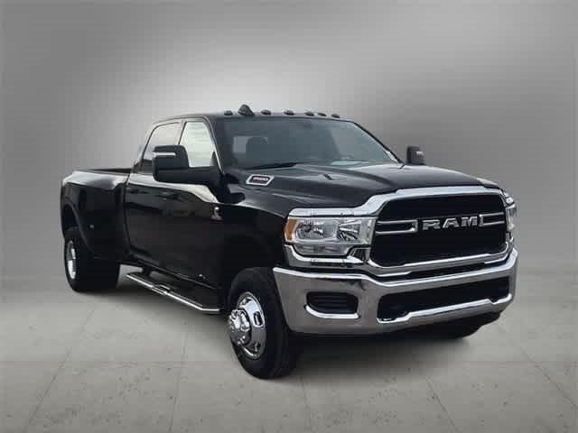 2024 RAM Ram 3500 RAM 3500 TRADESMAN CREW CAB 4X4 8 BOX