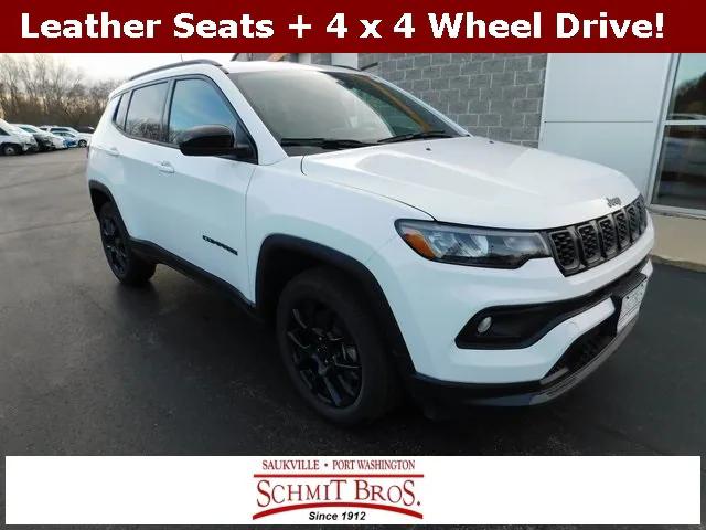 2025 Jeep Compass COMPASS LATITUDE 4X4